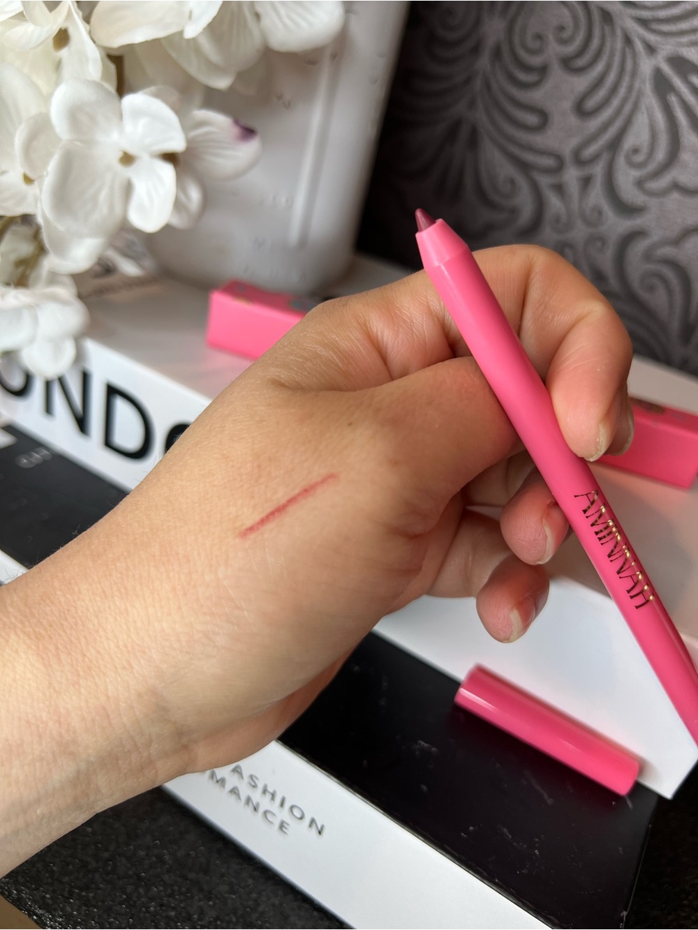 Donut Hot Rose Lip Liner - Picture 4 of 4